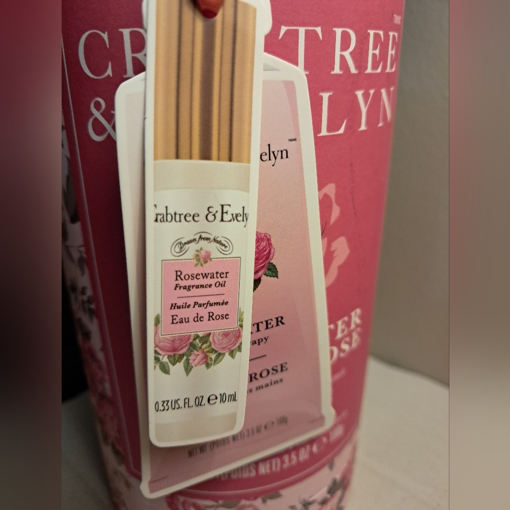 NIB Crabtree & Evelyn Rose Oil and Hand Cream Gift Set - Picture 3 of 7